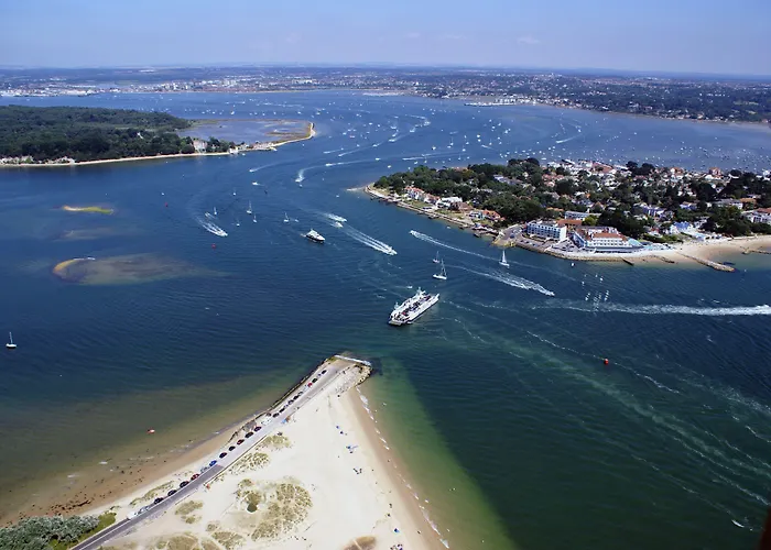 Sandbanks Hotel