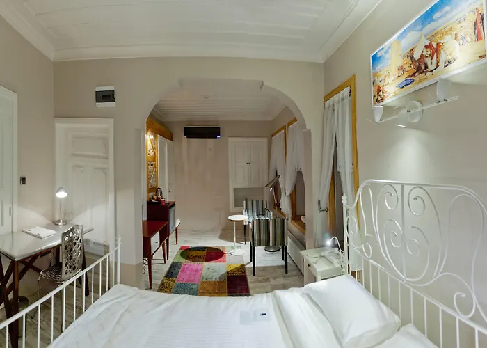Hich Hotel Konya