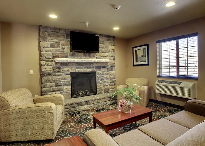 Cobblestone Inn & Suites - Bottineau