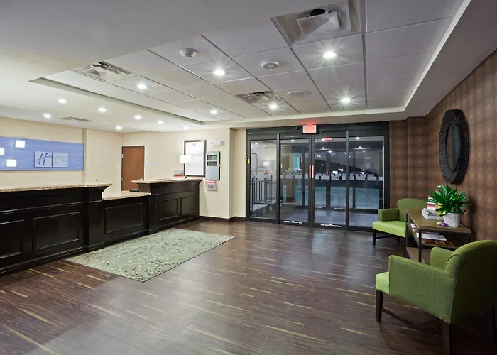 Holiday Inn Express & Suites Deming Mimbres Valley By Ihg