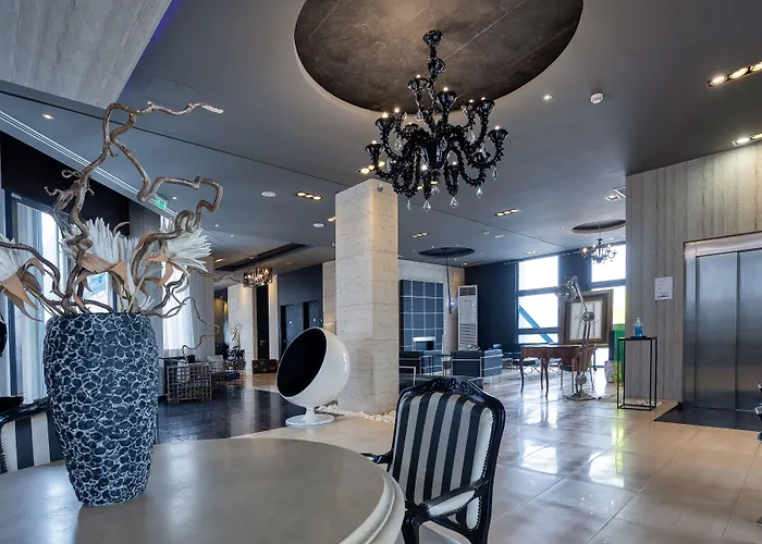 Gallery Art Hotel