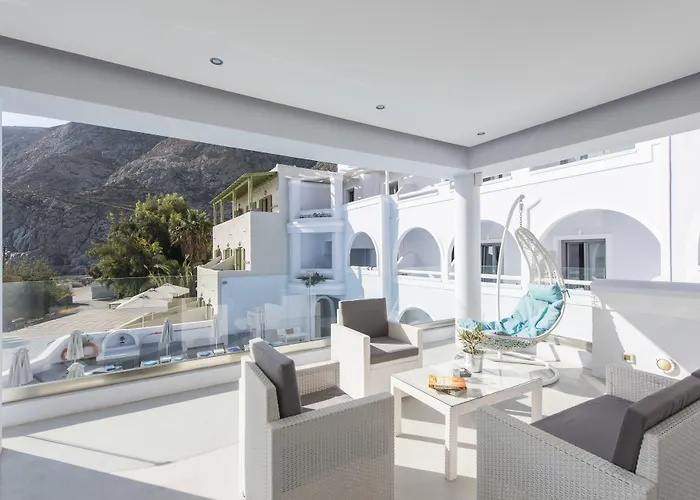 Blue Waves Suites&Apartments