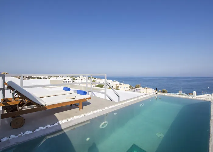 Blue Waves Suites & Apartments
