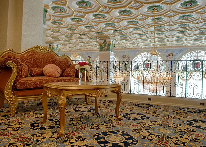 Hotel Flor Tampa Downtown, Tapestry Collection By Hilton
