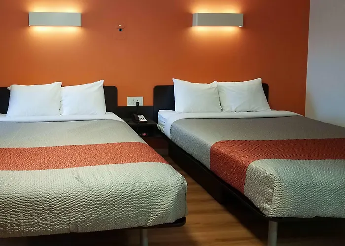 Motel 6 Cranbrook