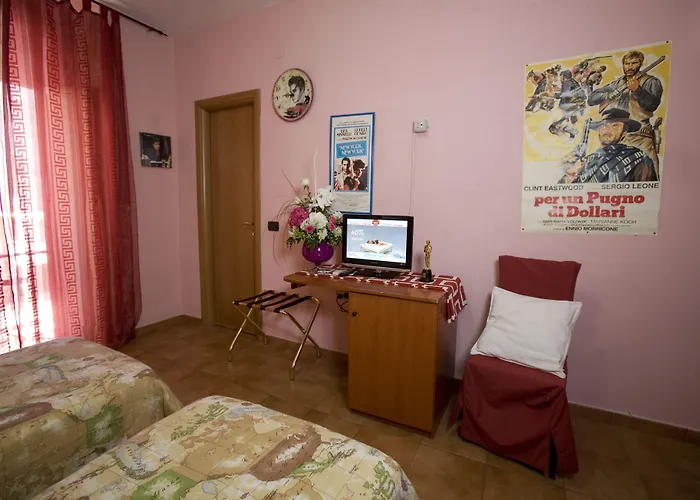 Hotel Cineholiday