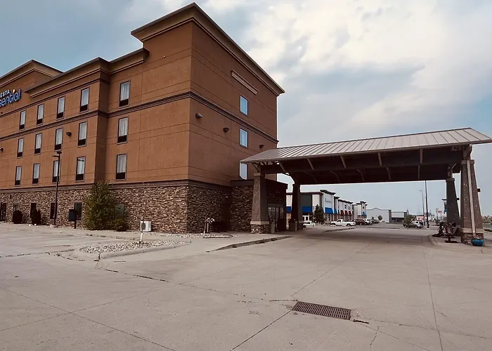 Legend Hotel Minot