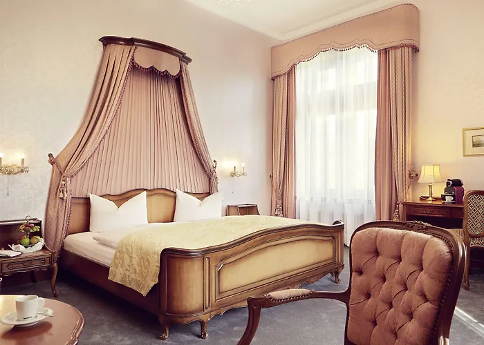 Romantik Hotel Schloss Rettershof