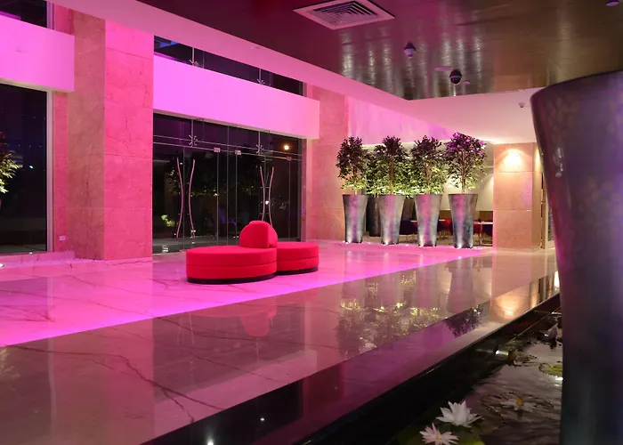 E Hotel