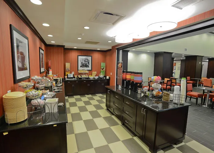 Hampton Inn & Suites Albany At Albany Mall