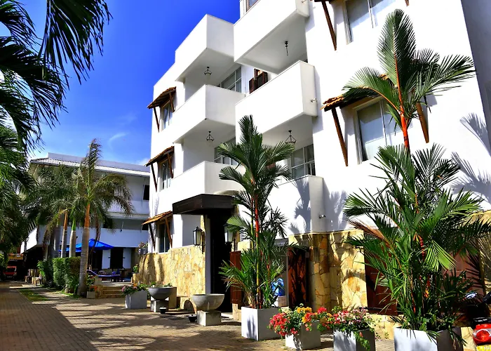 St.Lachlan Hotel & Suites Negombo