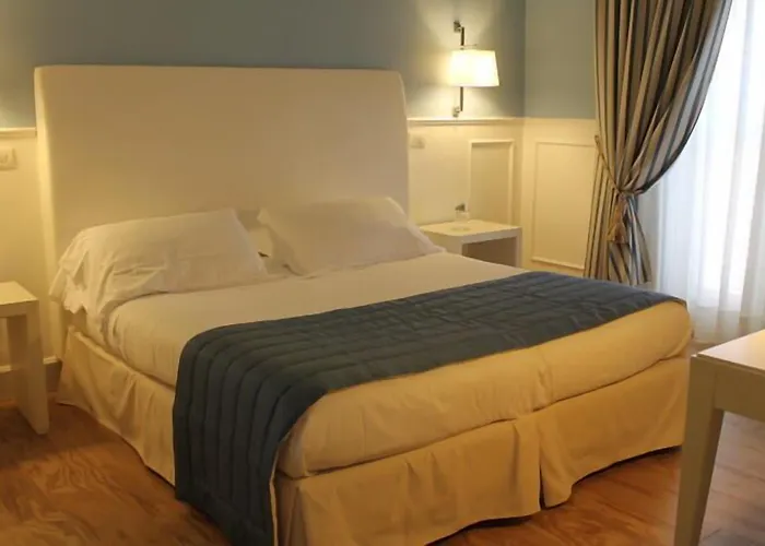 Helios Hotel