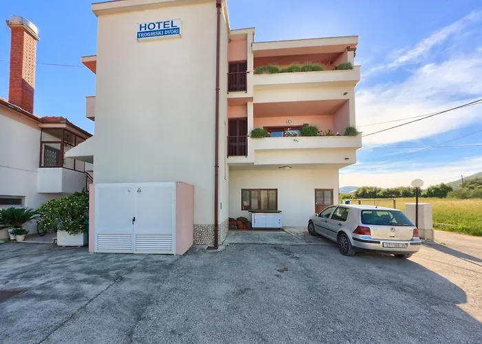 Hotel Trogirski Dvori