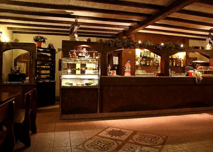 Chalet Sul Lago Hotel In Montagna