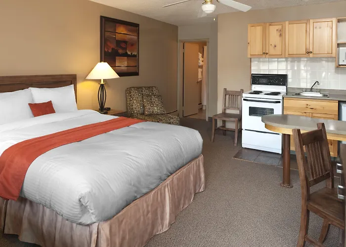 Maligne Lodge