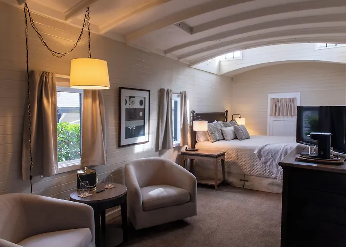 Napa Valley Railway Inn