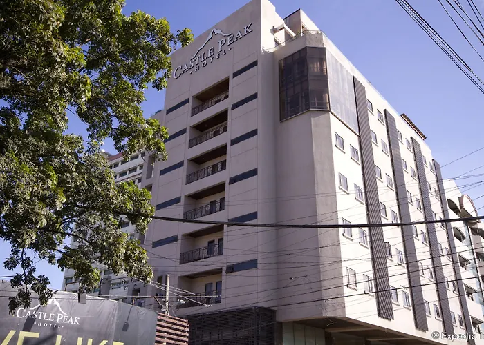 Castle Peak Hotel Cebu Stadt