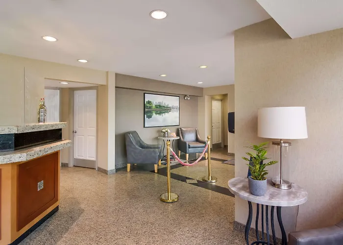 Surestay By Best Western North Vancouver Capilano