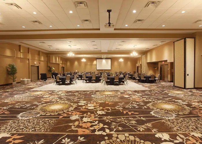 Pomeroy Inn & Suites At Olds College