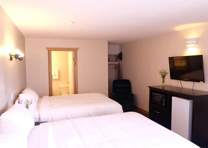 Golden Village Lodge