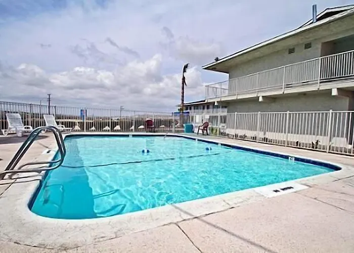 Hilltop Inn & Suites Victorville