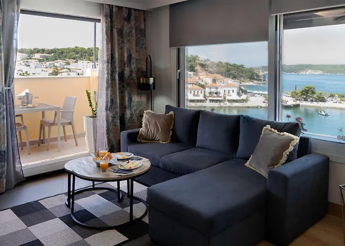 Karalis City Hotel