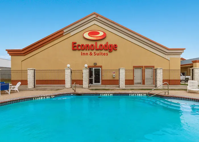 Econo Lodge Inn & Suites Bridgeport