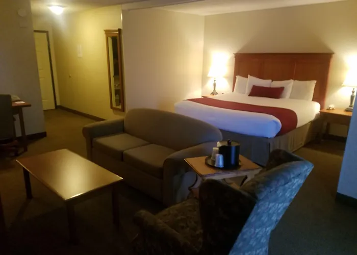 Best Western Plus Rivershore Hotel