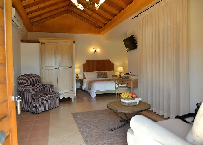 Liotrivi Historical Mansion And Boutique Hotel