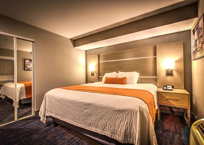 Best Western Plus Media Center Inn & Suites