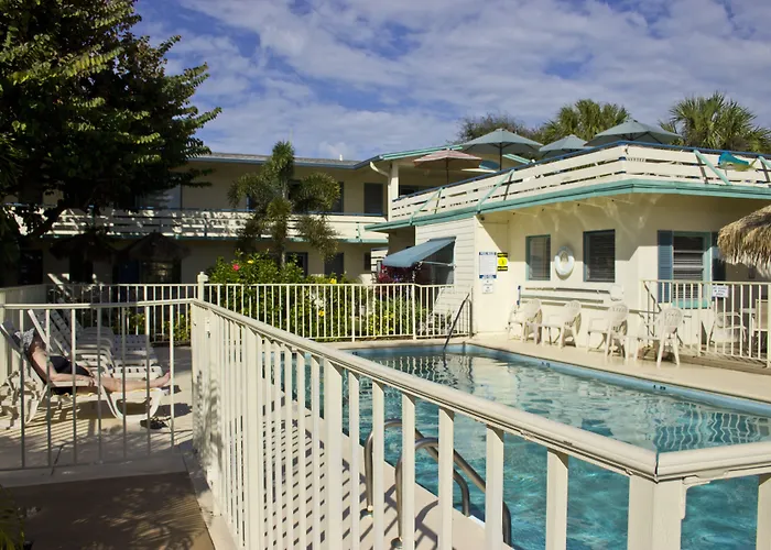 Seaspray Surf Lodge