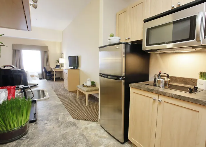 Vegreville Suites