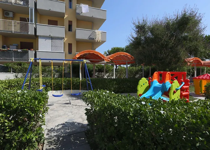 Hotel Marina Beach - Azzurro Club