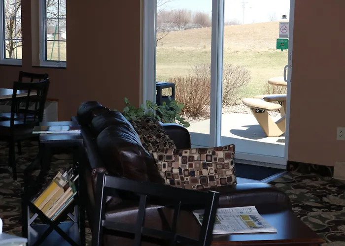 Rock Island Inn & Suites