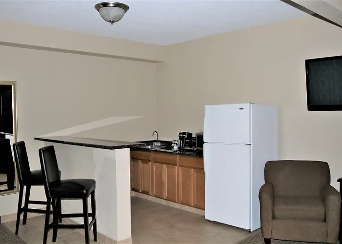 Rock Island Inn & Suites