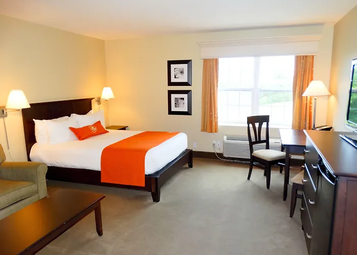 Amsterdam Inn & Suites Sussex, An Ascend Collection Hotel
