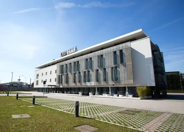 One Hotel&Restaurant