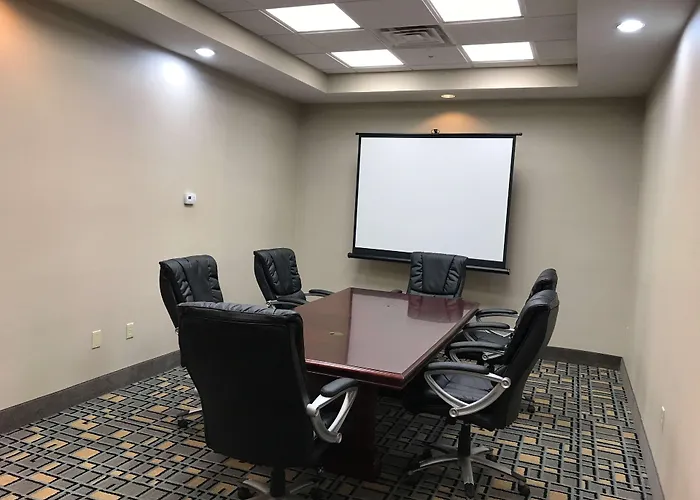 Hampton Inn & Suites Oklahoma City Airport