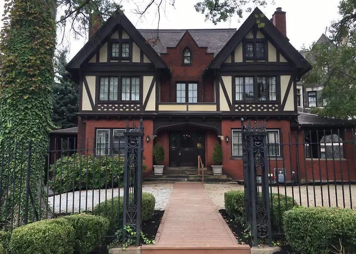 Mansions On Fifth
