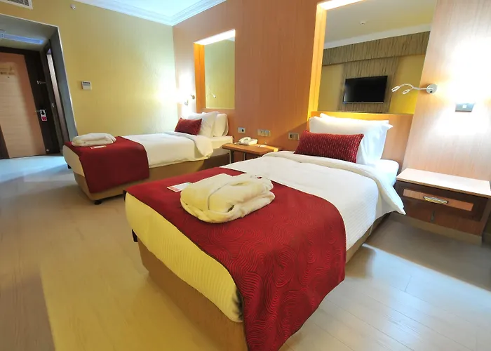 Ramada Usak