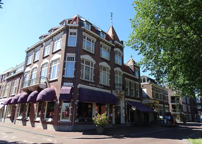 Augusta Hotel
