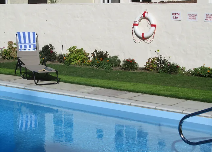 Ommaroo Hotel