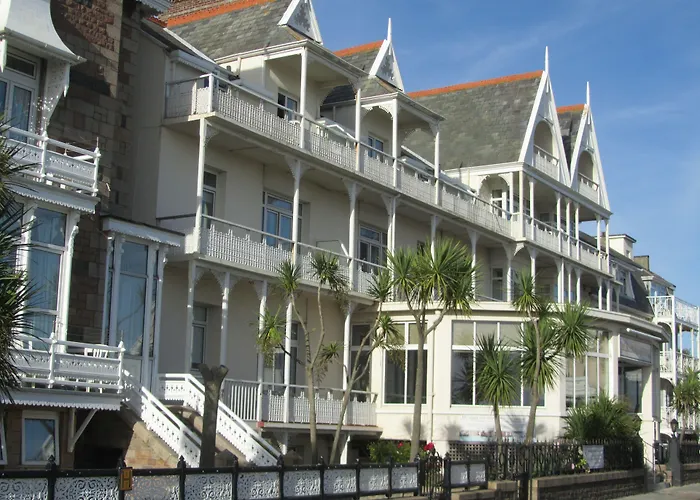 Ommaroo Hotel