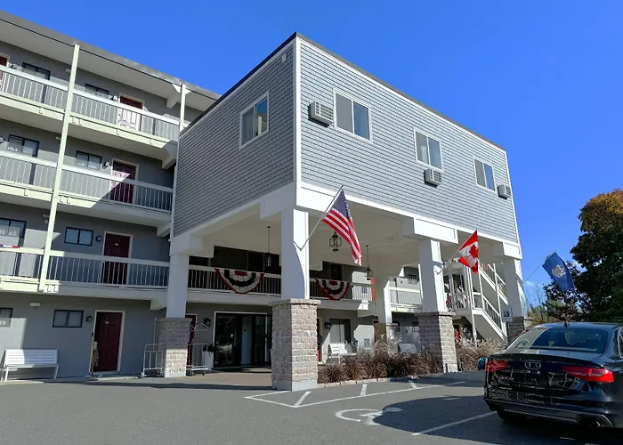 Atlantic Eyrie Lodge