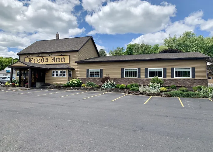 Fred'S Inn Restaurant & Lodging Norwich