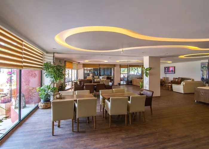 Sunday Beach Hotel