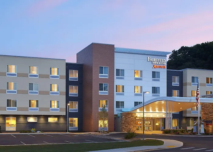 Fairfield Inn & Suites By Marriott Springfield Northampton/Amherst