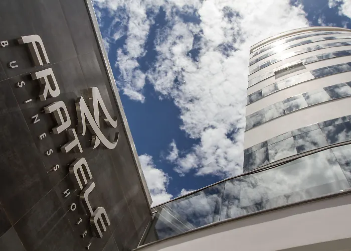 Fratele Business Hotel