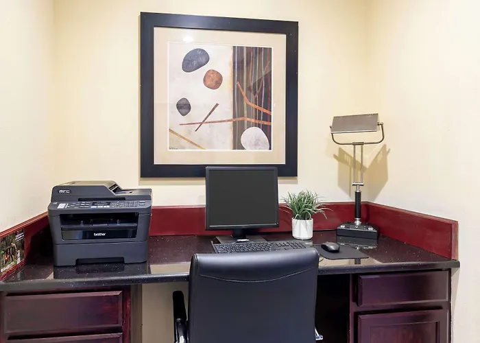 Best Western Plus Pratt