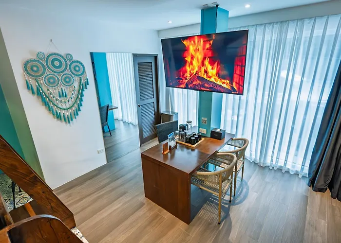 J Boutique Hotel El Nido Managed By H Hospitality Group